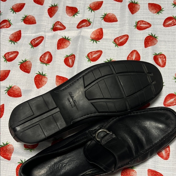 Salvatore ferragamo Men's Black Leather Loafers - Picture 7 of 10